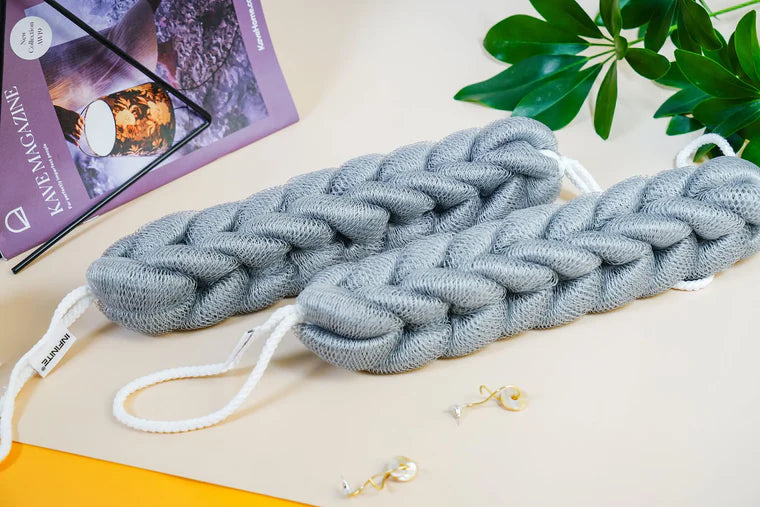 586 Loofah-Charcoal Twisted Back Scrubber